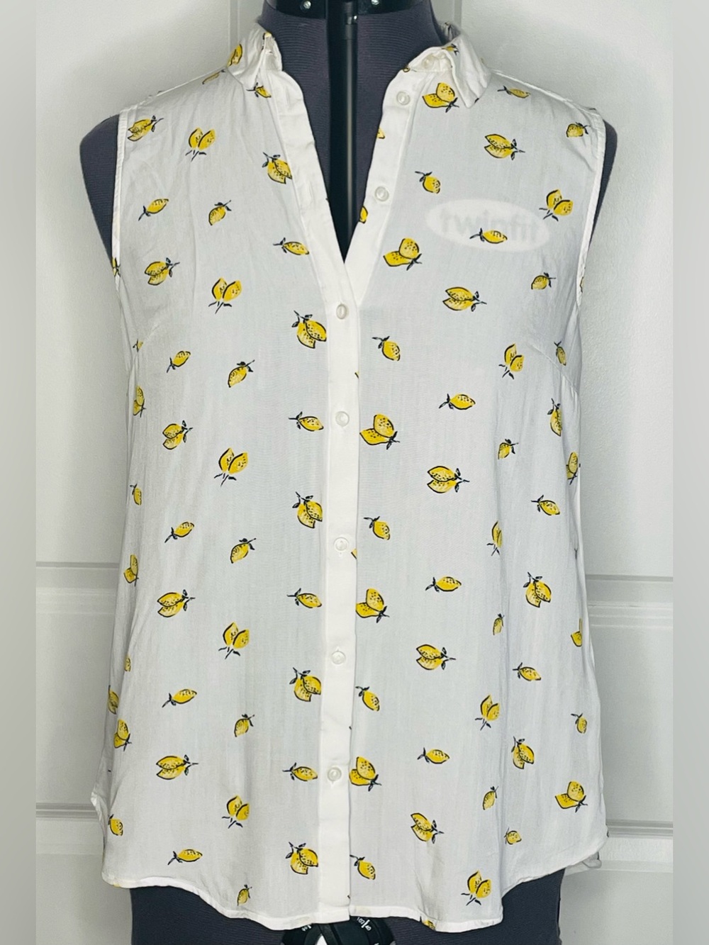 H&M Divided Lemon Print Sleeveless Button Front Blouse White Yellow US 4